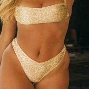 Kendall & KYLIE bikini 2 pc